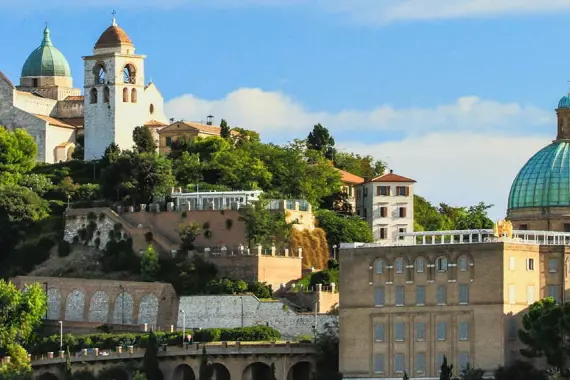 Panorama de una parte de la ciudad de Ancona